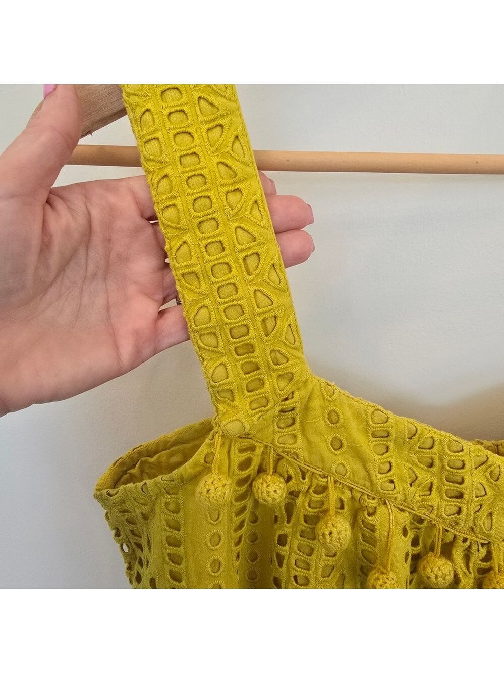Sundance Sugar Sand Eyelet Tank Chartreuse Lime Eyelet Boho Pom Pom Top Small - Picture 5 of 9